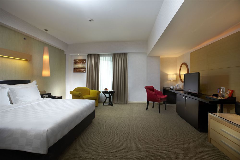 Hotel Grandkemang 4*